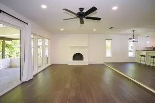 Photo #4: 223061355 Listing