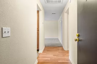 Photo #2: 223062116 Listing