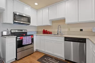 Photo #6: 223062818 Listing