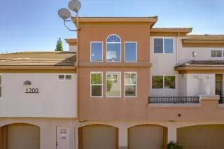 Photo #1: 223063192 Listing