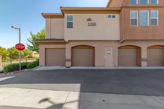 Photo #5: 223063192 Listing