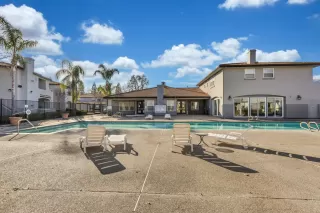 Photo #5: 223063343 Listing