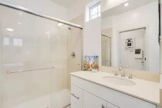 Photo #6: 223063927 Listing