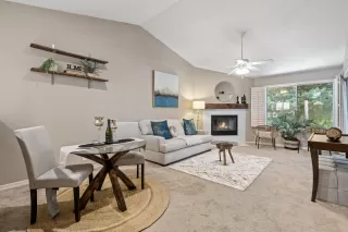 Photo #5: 223063965 Listing 