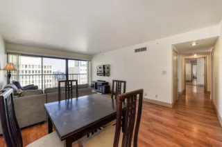 Photo #5: 223064017 Listing