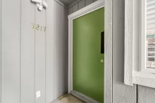 Photo #1: 223064077 Listing