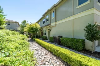 Photo #3: 223064155 Listing