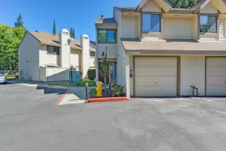 Photo #1: 223064740 Listing 