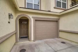 Photo #2: 223064796 Listing 