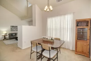 Photo #3: 223064796 Listing 