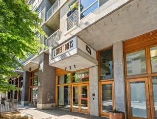 Photo #1: 223064829 Listing