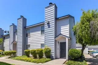 Photo #1: 223064957 Listing