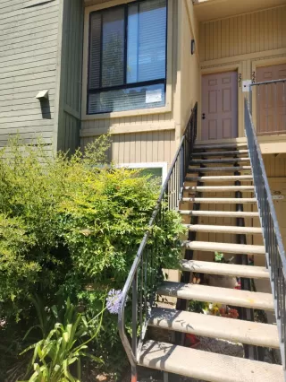 Photo #1: 223065403 Listing