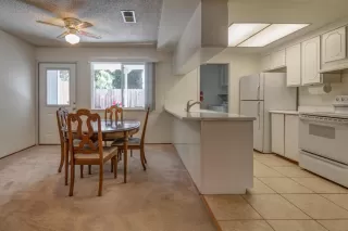 Photo #4: 223065511 Listing 