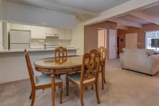 Photo #5: 223065511 Listing 