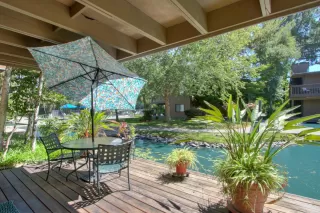 Photo #5: 223065558 Listing