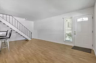 Photo #6: 223065912 Listing