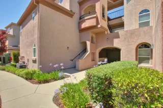 Photo #1: 223065932 Listing 