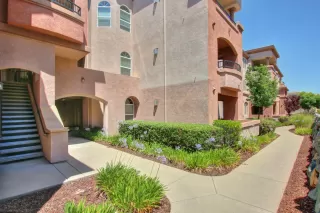 Photo #2: 223065932 Listing 