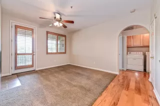 Photo #3: 223065965 Listing