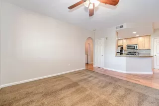 Photo #4: 223065965 Listing