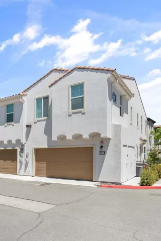 Photo #1: 223066233 Listing 