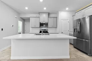 Photo #2: 223066233 Listing 