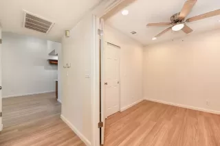 Photo #4: 223066404 Listing