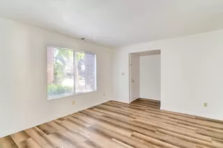 Photo #2: 223066958 Listing 