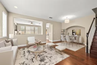 Photo #3: 223067988 Listing