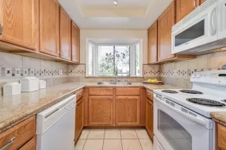 Photo #1: 223068015 Listing 