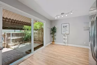 Photo #5: 223068981 Listing