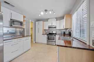 Photo #6: 223068981 Listing