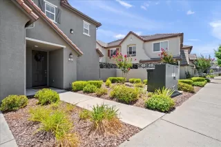 Photo #1: 223068996 Listing