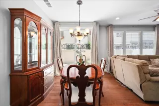 Photo #6: 223068996 Listing