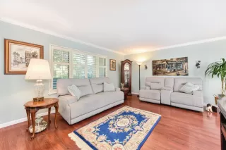 Photo #4: 223069182 Listing 