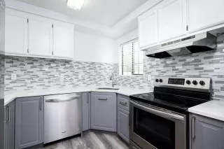 Photo #3: 223069779 Listing 