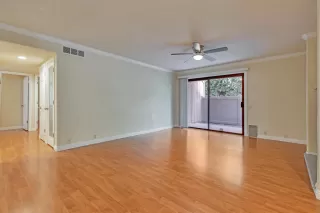 Photo #6: 223070035 Listing