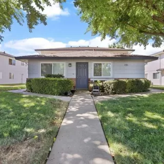 Photo #1: 223070042 Listing 