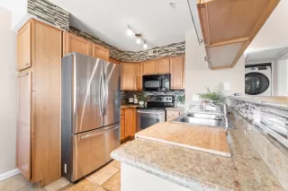 Photo #4: 223070275 Listing