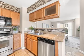 Photo #6: 223070275 Listing