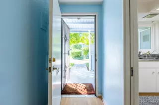 Photo #6: 223070342 Listing