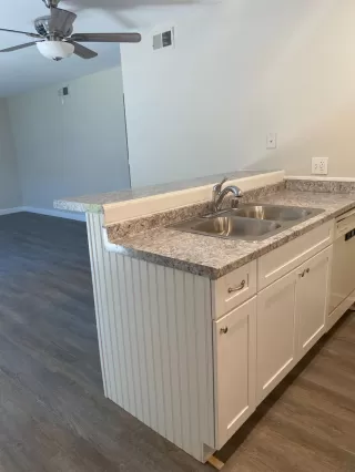 Photo #5: 223071870 Listing