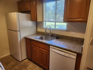 Photo #4: 223071975 Listing