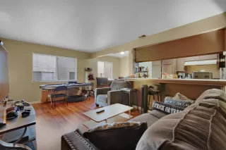 Photo #5: 223072080 Listing 