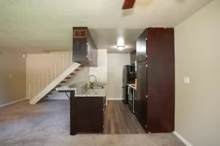 Photo #5: 223072959 Listing 