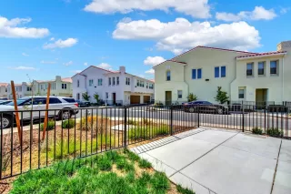 Photo #3: 223074187 Listing 