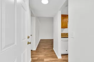 Photo #3: 223074612 Listing