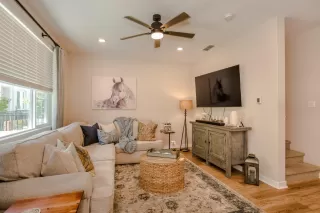 Photo #2: 223074636 Listing 