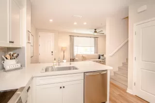 Photo #6: 223074636 Listing 